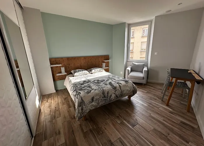 Du Faubourg Apartman